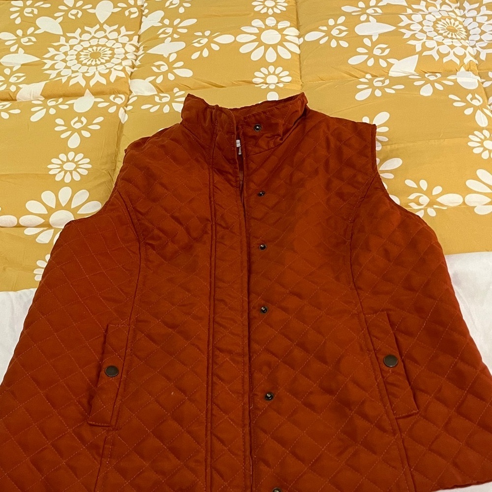 Quilted Rust/Orange Vest Large
